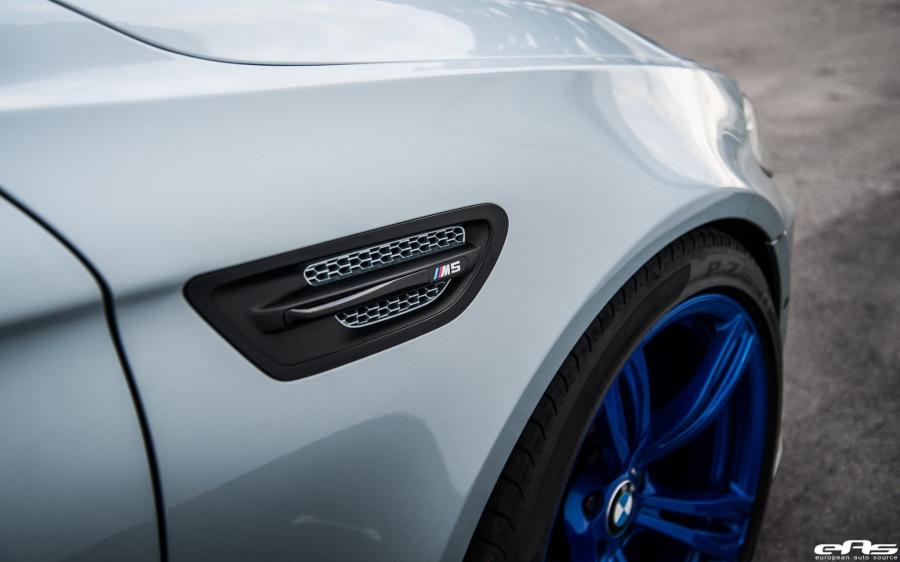 Детали экстерьера BMW M5 on Candy-Blue Wheels by EAS 2016 года  (фото 2 из 11)